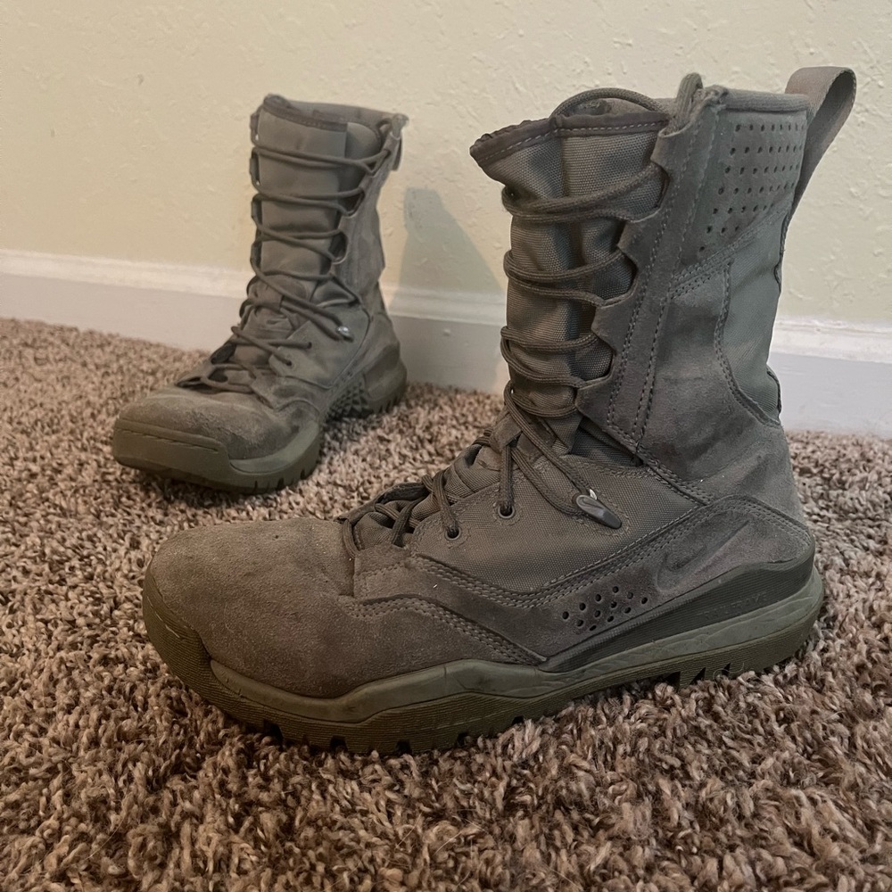 Air Force Boots Nike SFB Field Boots Mens Size 7 Military Sage Green A07507-201